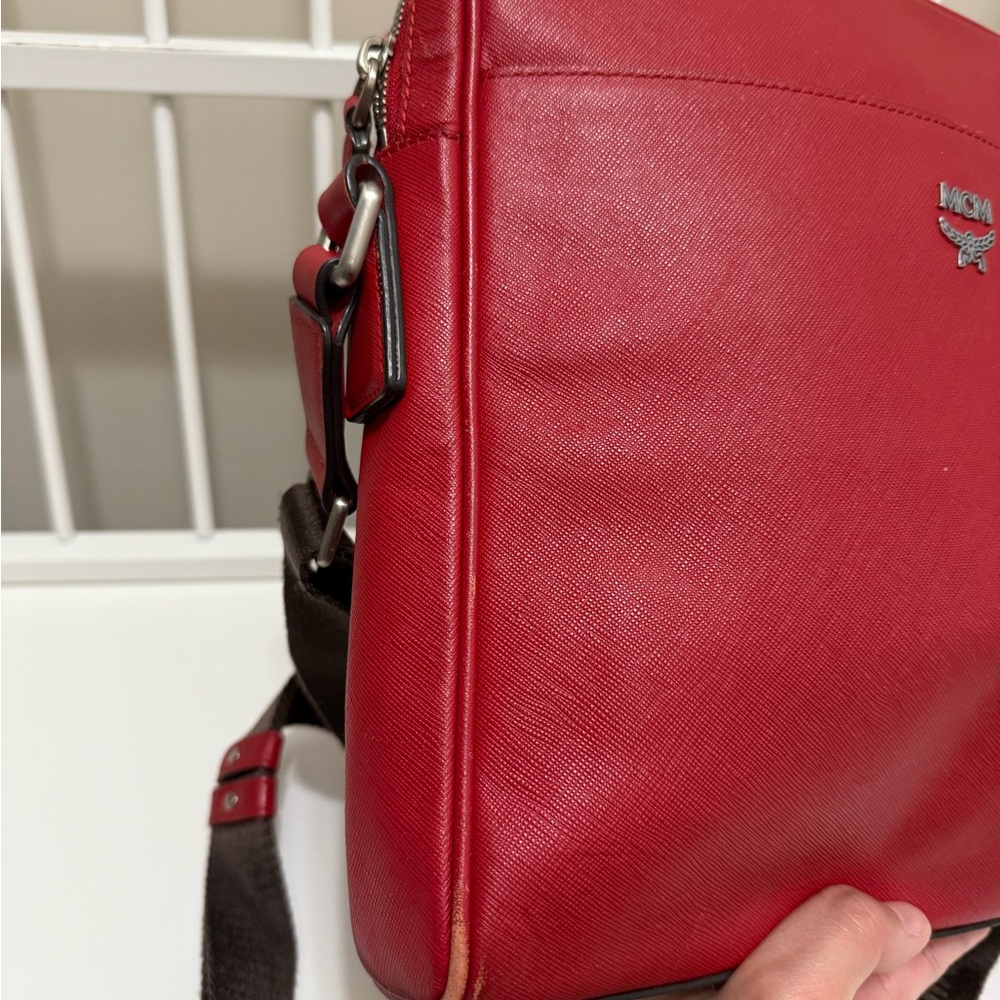 MCM Messenger Crossbody - Picture 9 of 12